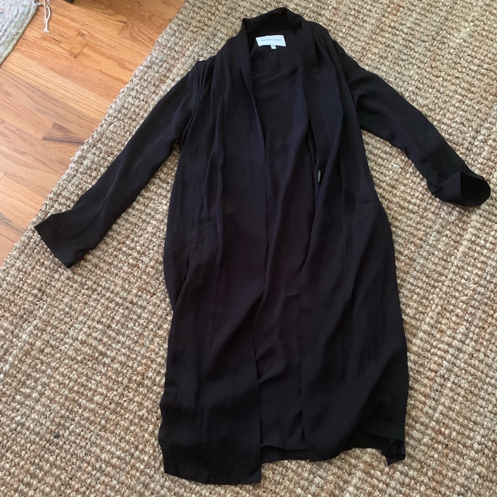 Cupcakes & cashmere Farley satin duster